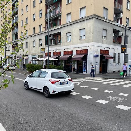 Bnb Milano Dipinta Di Blu Ngoại thất bức ảnh